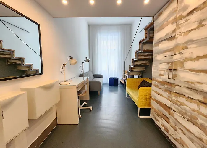 Modern Stylish 2 Bedroom Holiday Apartment